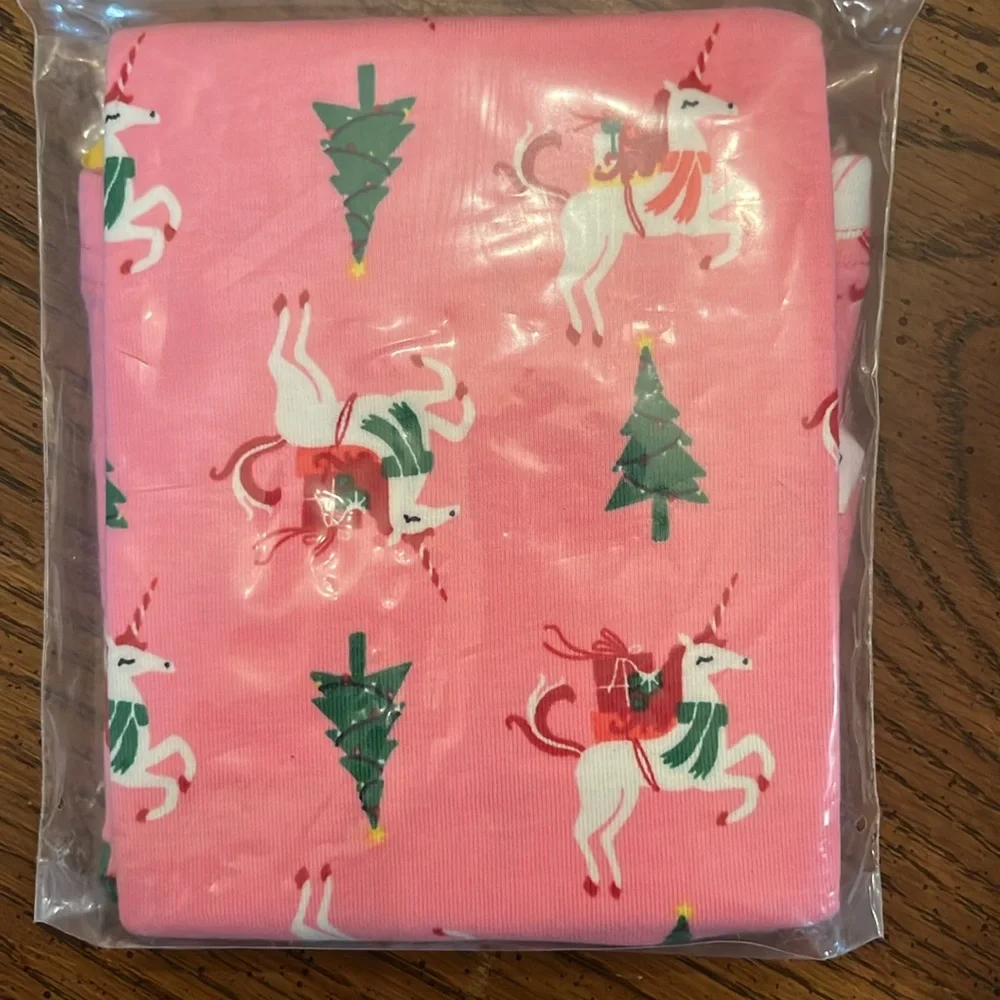 Baby Gap long sleeve pajamas, size‎ 12-18 months, NWT